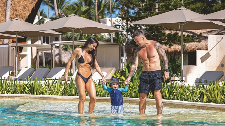 Sol Perez y su familia en Punta Cana