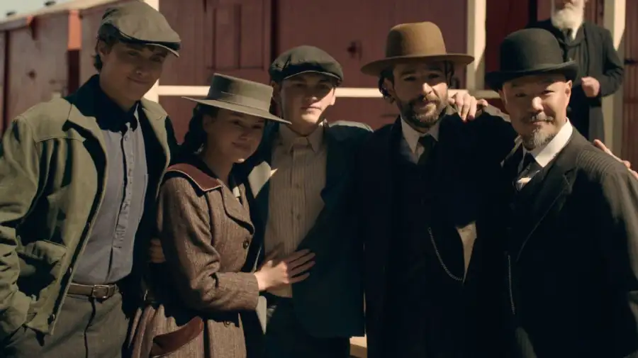 Miniserie Al Este del Edén