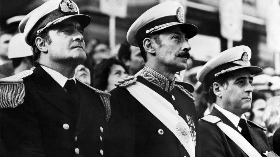 Emilio Massera, Jorge Rafael Videla y Orlando Agosti, en un acto en 1977