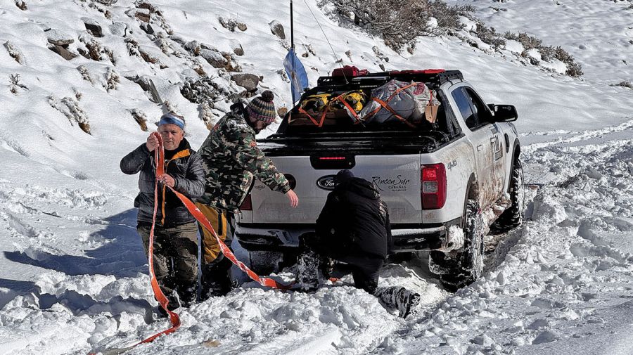 travesia-off-road-nieve-malargue-mainumby-4x4