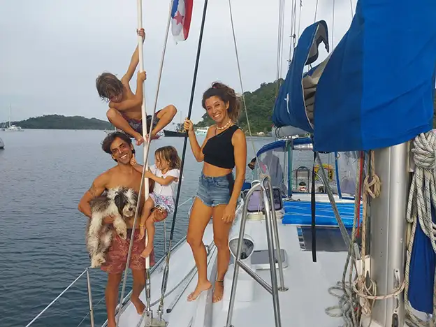 Barco Amarillo