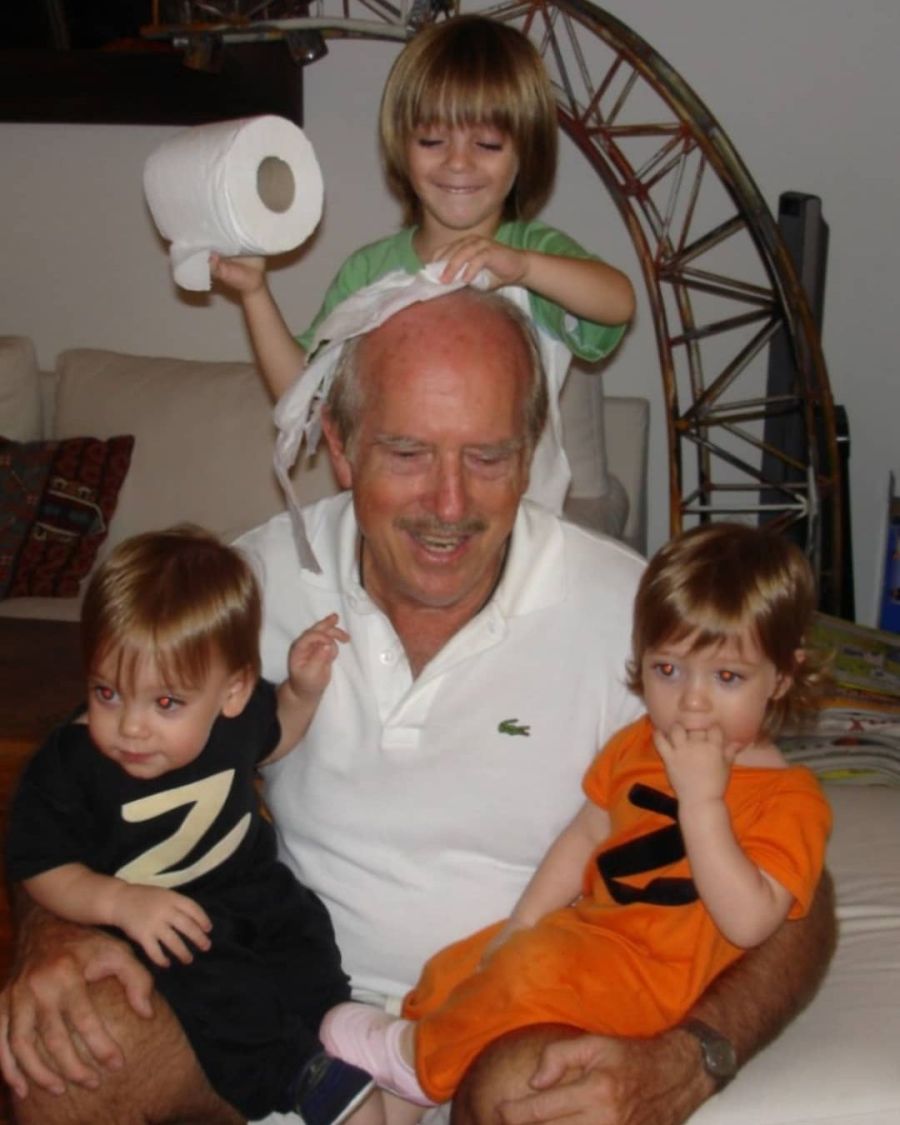Ian, Chloé, Alan y Horacio Cabak