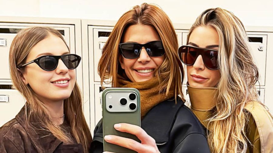 Juliana Awada celebró los 15 de Antonia en París