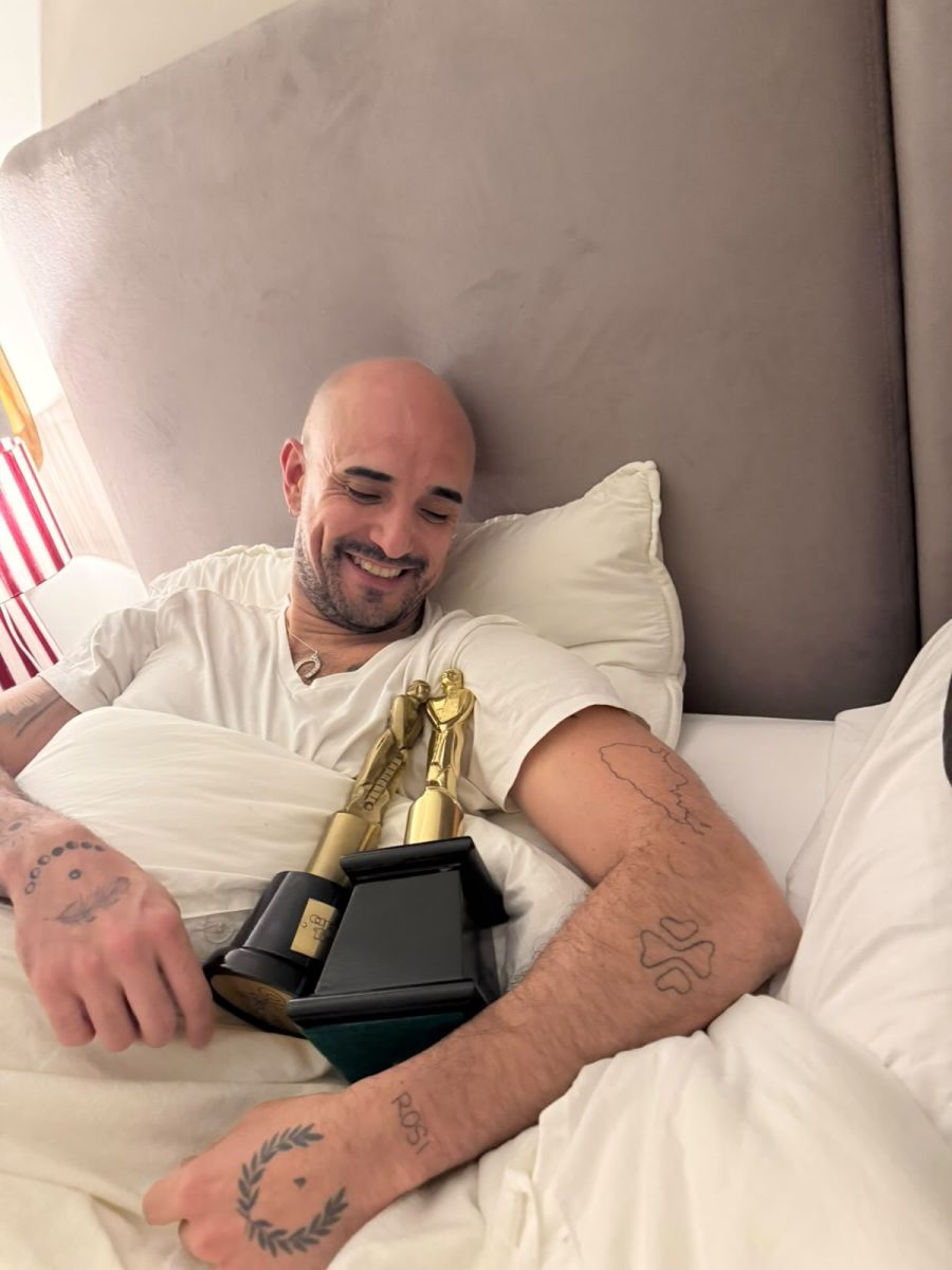 Abel Pintos ganó dos galardones en los Premios Martín Fierro de la Música