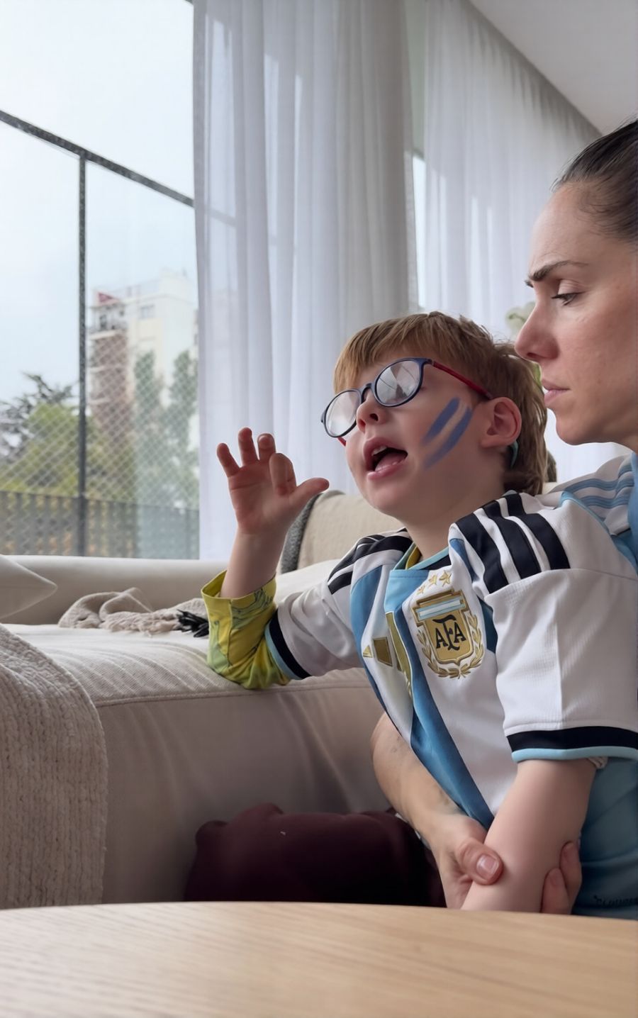Julieta Nahir Calvo y su hijo Valentino
