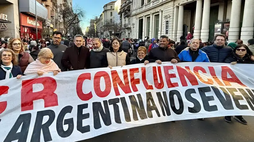 Mestre contra el ajuste de Milei