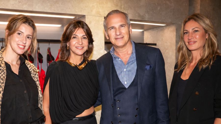 Evangelina Bomparola, Lola Teuly y Javier Iturrioz