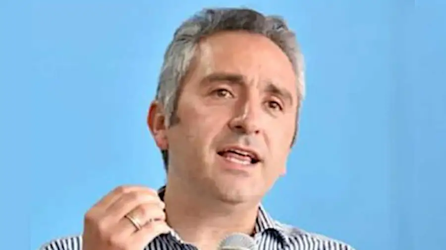 Andrés Cuervo Larroque 16102026