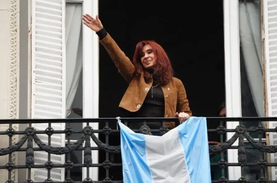 Día de la lealtad en San José 1111 con Cristina