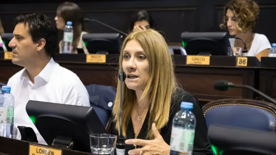 La diputada de la UCR, María Alejandra Lordén, impulsó la ley provincial que declara de interés gastronómico la Fiesta de la Galleta de Piso en Saladillo