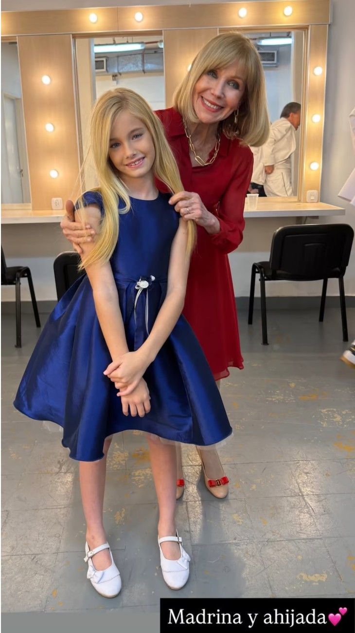 Matilda y Evangelina Salazar