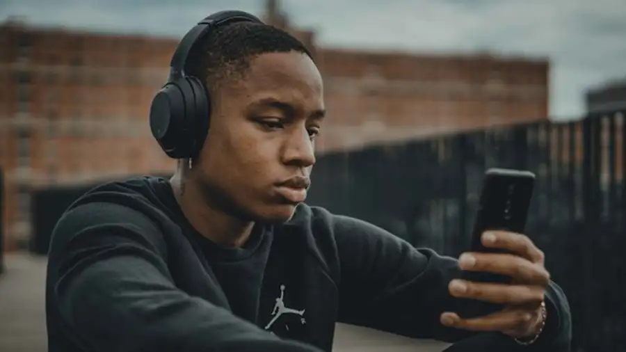 Cambiá tus auriculares por unos que lleven la etiqueta hi-fi