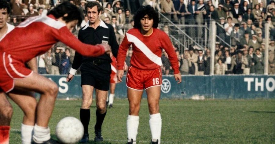 Debut de Diego Armando Maradona