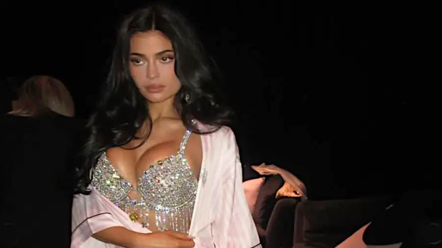 Kylie Jenner en el desfile de Victoria Secret 19102026