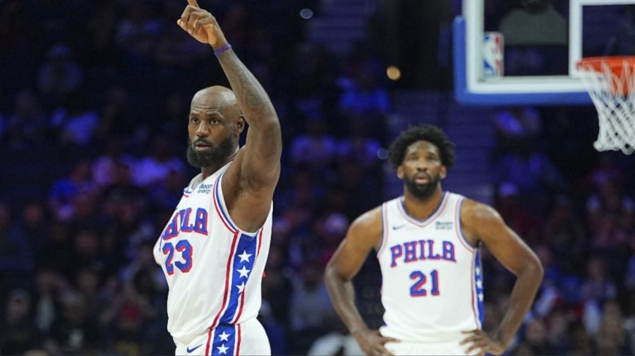LeBron James con los 76ers 