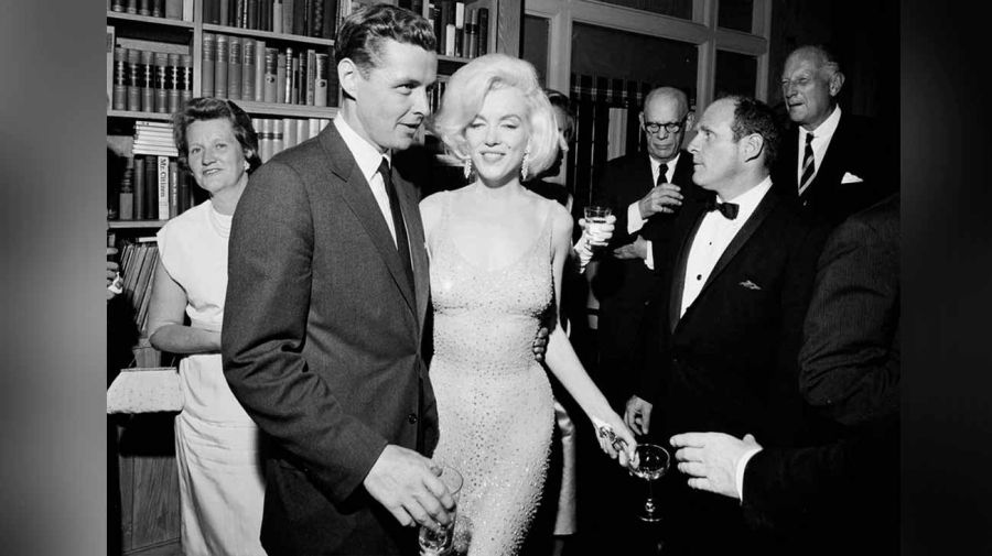 John F. Kennedy junto a Marilyn Monroe