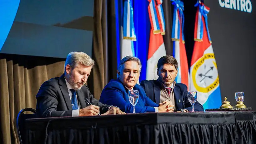 Los gobernadores Frigerio, Llaryora y Pullaro