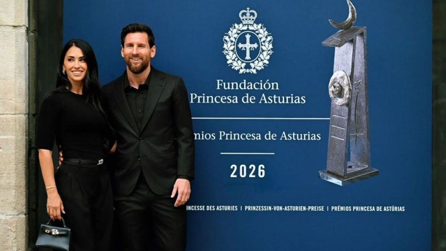 Antonela Roccuzzo y Lionel Messi en España