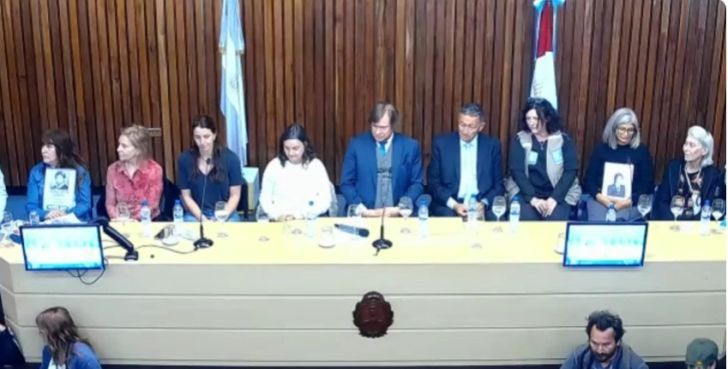 Conferencia de prensa desaparecidos identificados