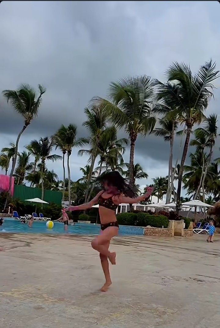 Donna, hija de Gabriela Sari 