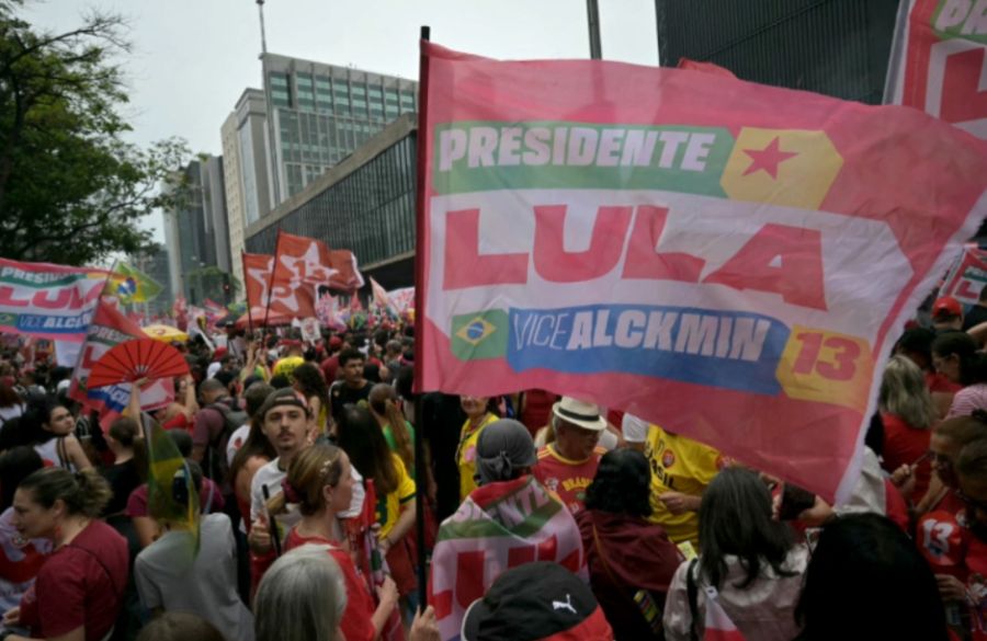 Partidarios del presidente de Brasil y candidato presidencial Luiz Inácio Lula da Silva, del Partido de los Trabajadores