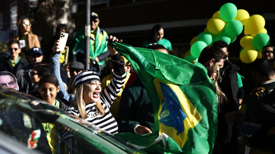 Simpatizantes de Flavio Bolsonaro