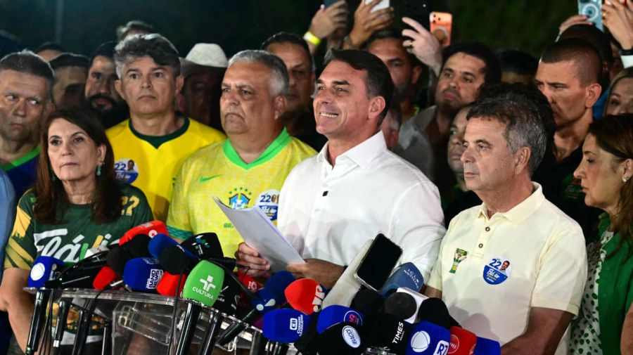 FLÁVIO BOLSONARO ELECCIONES EN BRASIL