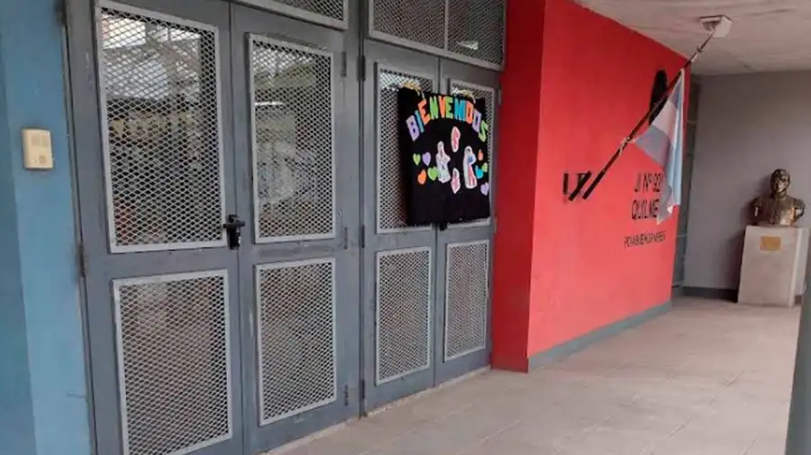 Murió un bebé tras el impacto fatal de una palta de un árbol en Quilmes