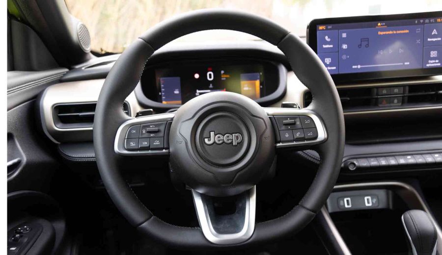 Bajando 4300 m al volante del nuevo Jeep Avenger con auxilio temporal