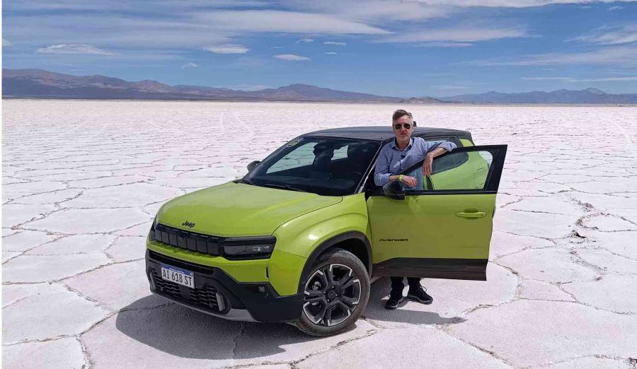 Bajando 4300 m al volante del nuevo Jeep Avenger con auxilio temporal