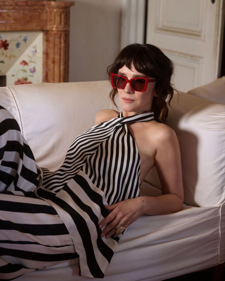 Natalia Oreiro con look retro