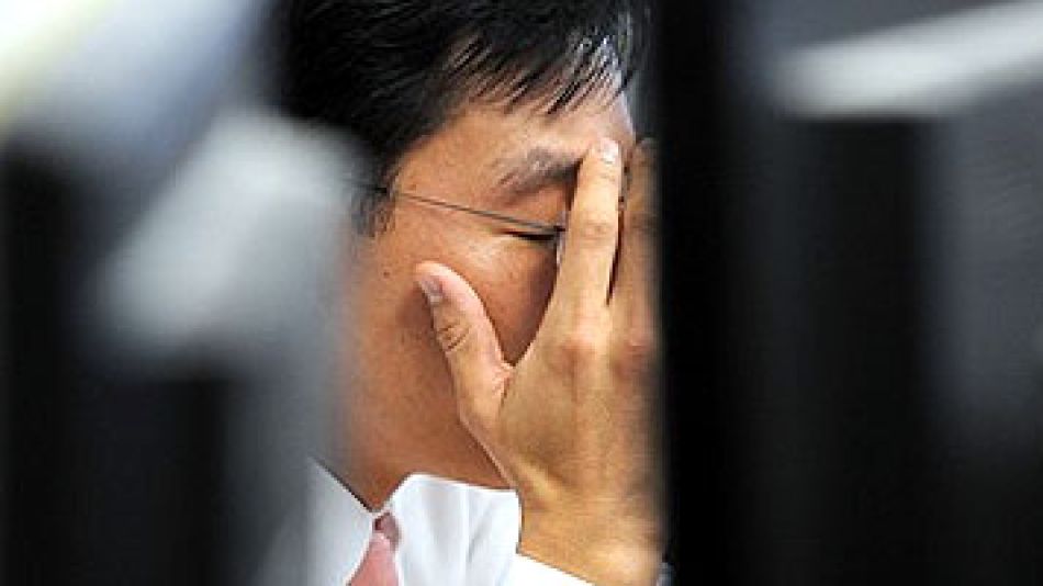 La Bolsa de Tokio cerró en su nivel más bajo en 26 años.