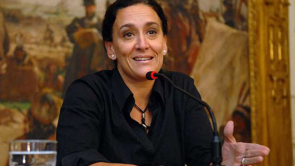 Gabriela Michetti anunció su renuncia a la vicejefatura de Gobierno para ser candidata.