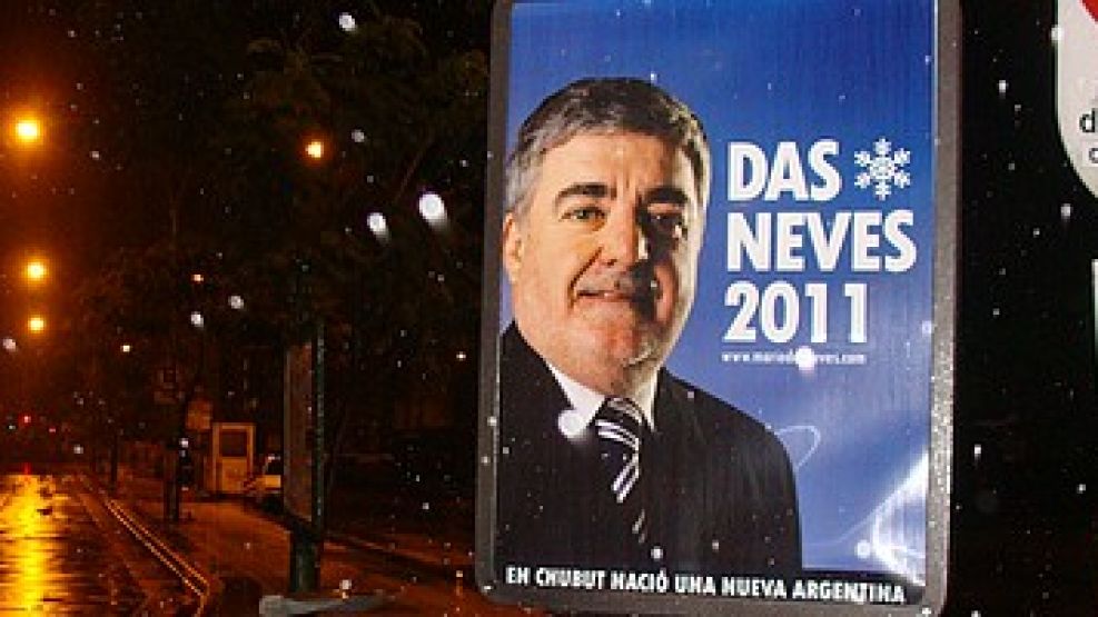 Das Neves ya tenía los afiches preparadas, como expectante de la derrota k.