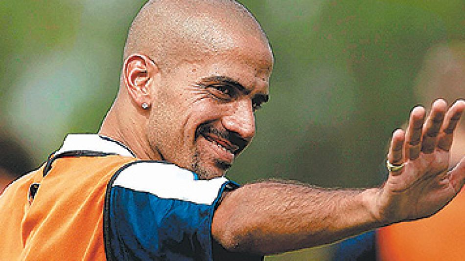 Verón le dijo que no a los millones del Manchester City.