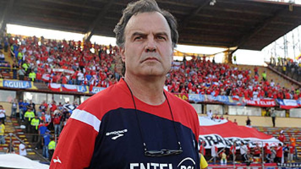 Marcelo Bielsa dará una mano para ayudar a los damnificados chilenos.