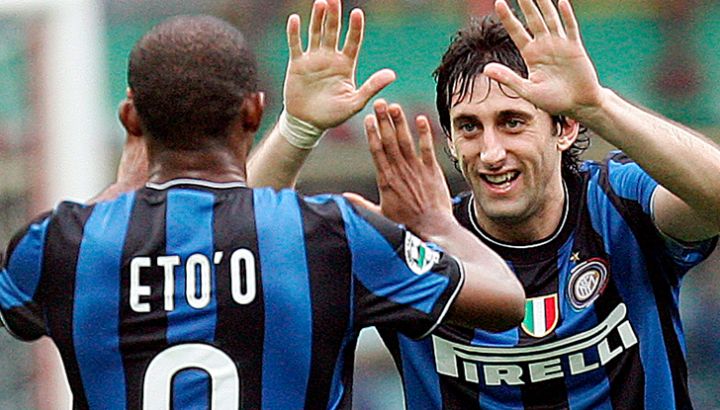 diego-milito-celebra-con-etoo