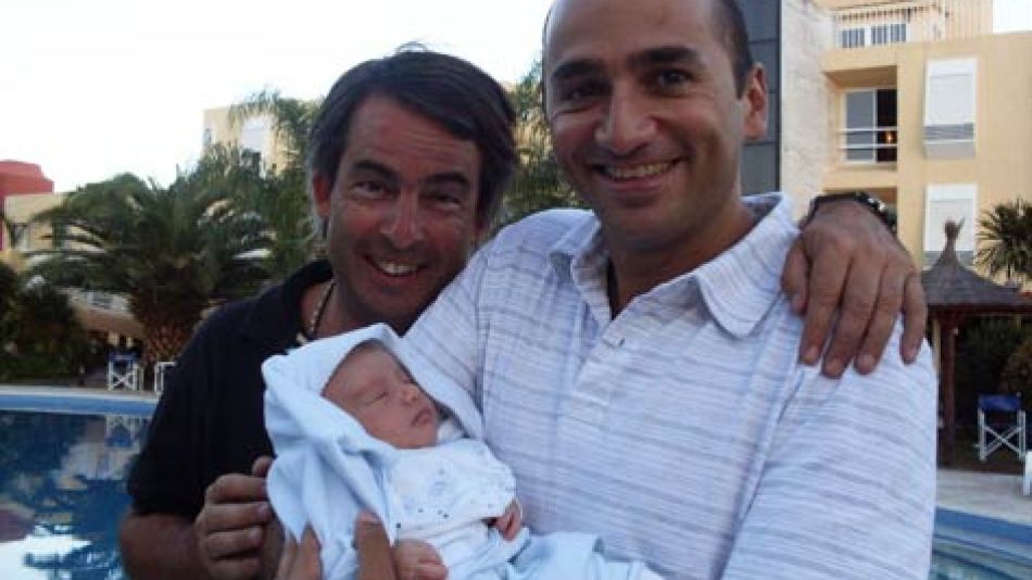 Pablo Layus con su hijo y Marcelo Montero