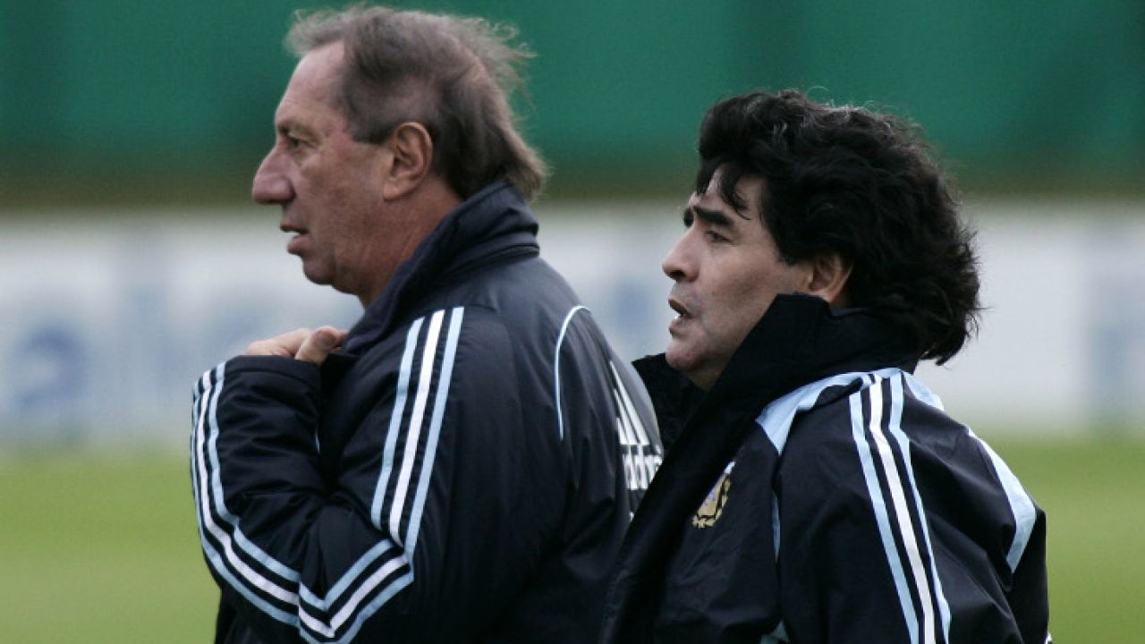 442 | Diego no le atiende el teléfono