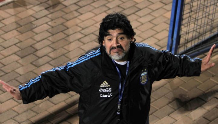 0630-maradona-entrena-fb