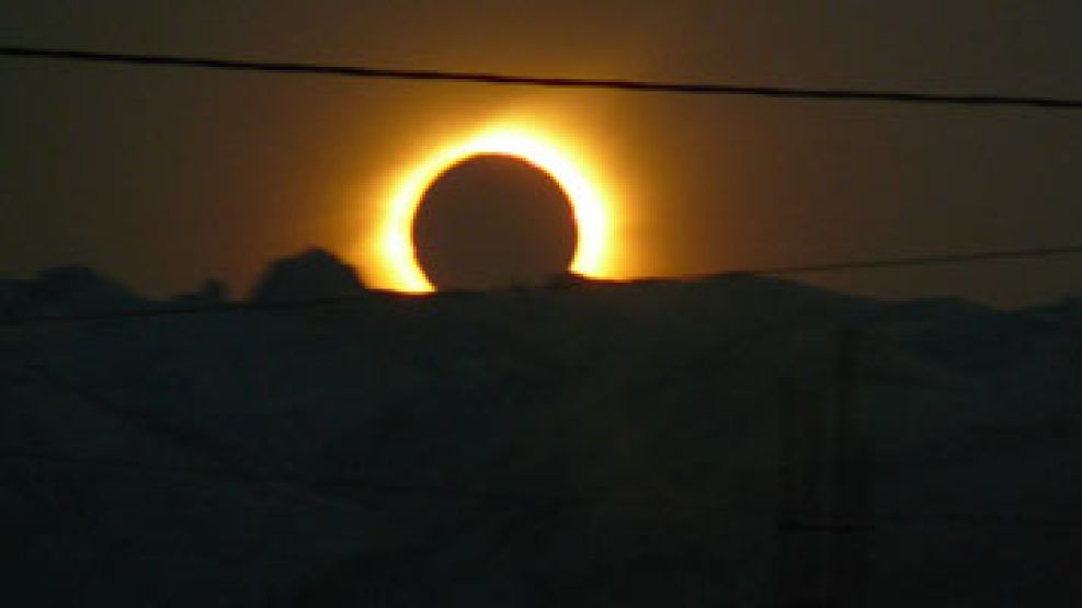 El eclipse se vio en gran parte de la Patagonia.