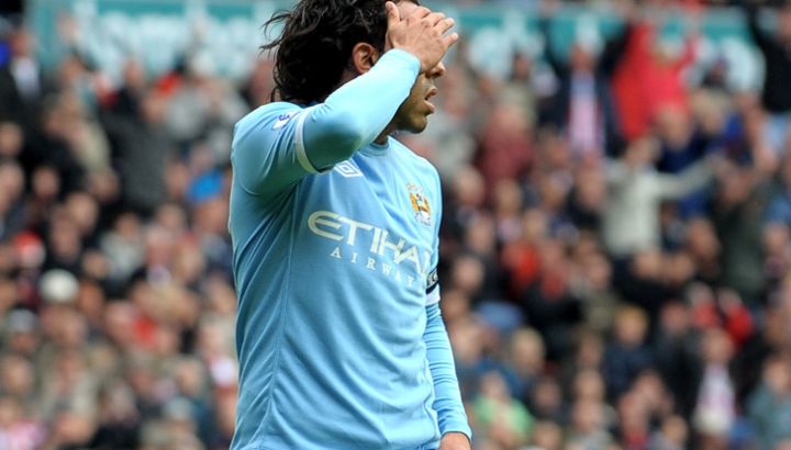 0829-carlos-tevez-g-afp