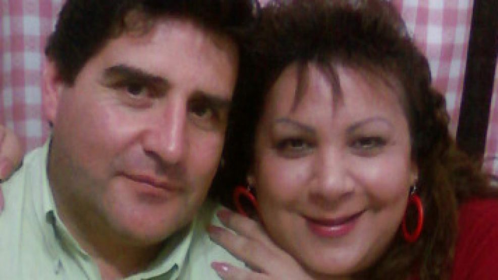 Rody Humano junto a Juan Carlos Lizárraga, futuro marido de la edil travesti.