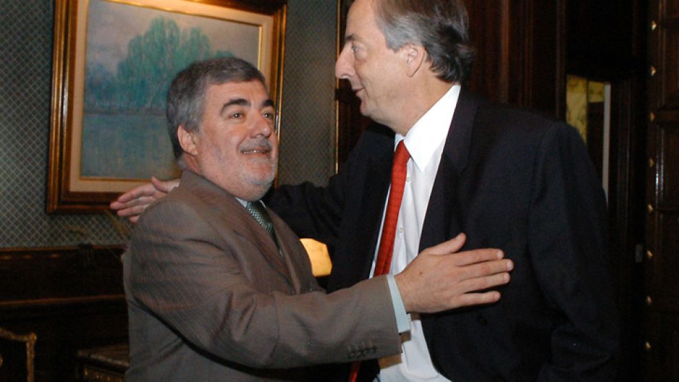 El gobernador de Chubut, Mario Das Neves y el diputado Néstor Kirchner.