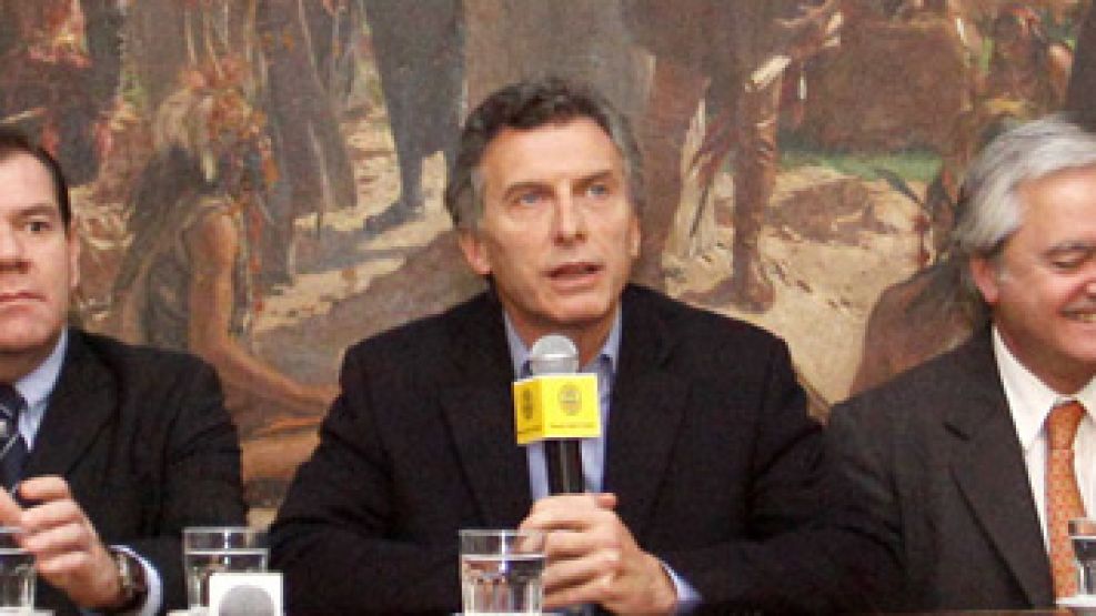 Macri denunciará penalmente a Oyarbide .