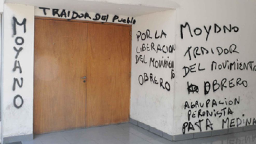 El Consejo del Partido Justicialista de La Plata repudió con un comunicado el "hecho de vandalismo".