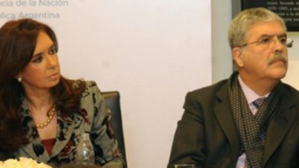 La medida tiene el respaldo del ala dura del gobierno: De Vido, Kirchner, Aníbal Fernández y Moreno.