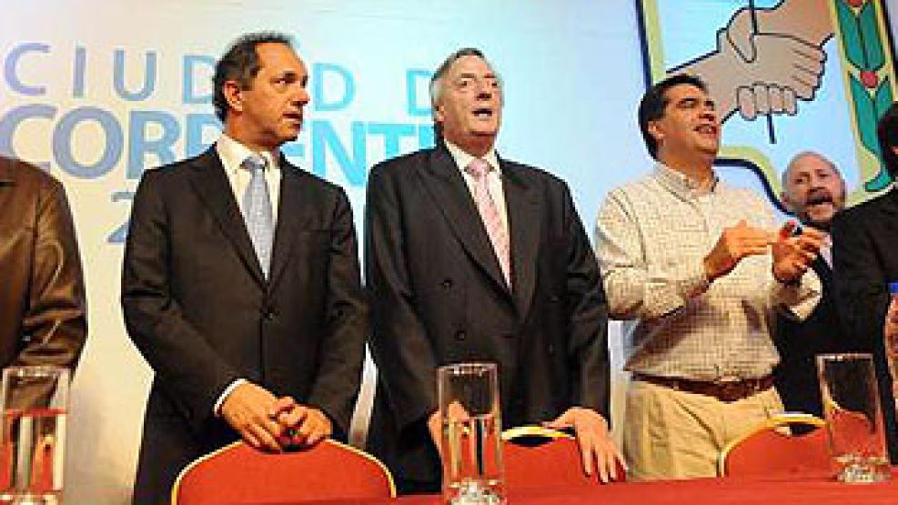Moyano, Scioli, Kirchner, Capitanich y Espíndola, delantera peronista en Corrientes.