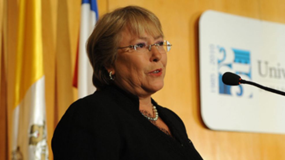 Michelle Bachelet criticó la falta de seguridad en las minas.