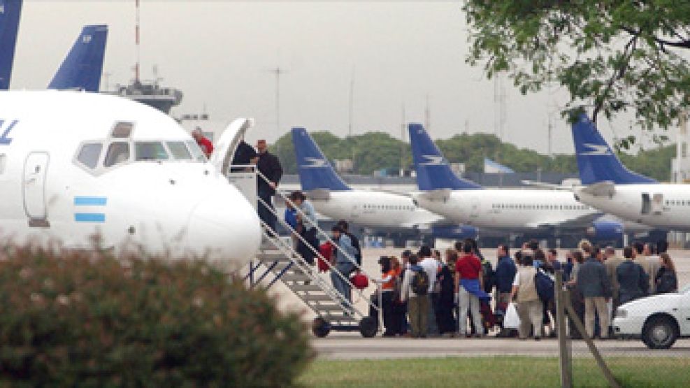 El Aeroparque metropolitano Jorge Newberry cerrará esta noche a las 23 y hasta el 1 de diciembre. 